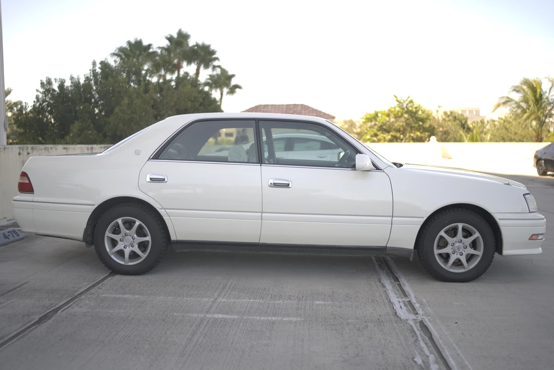 1997 Toyota Crown 10th Gen - Image 16 of 31