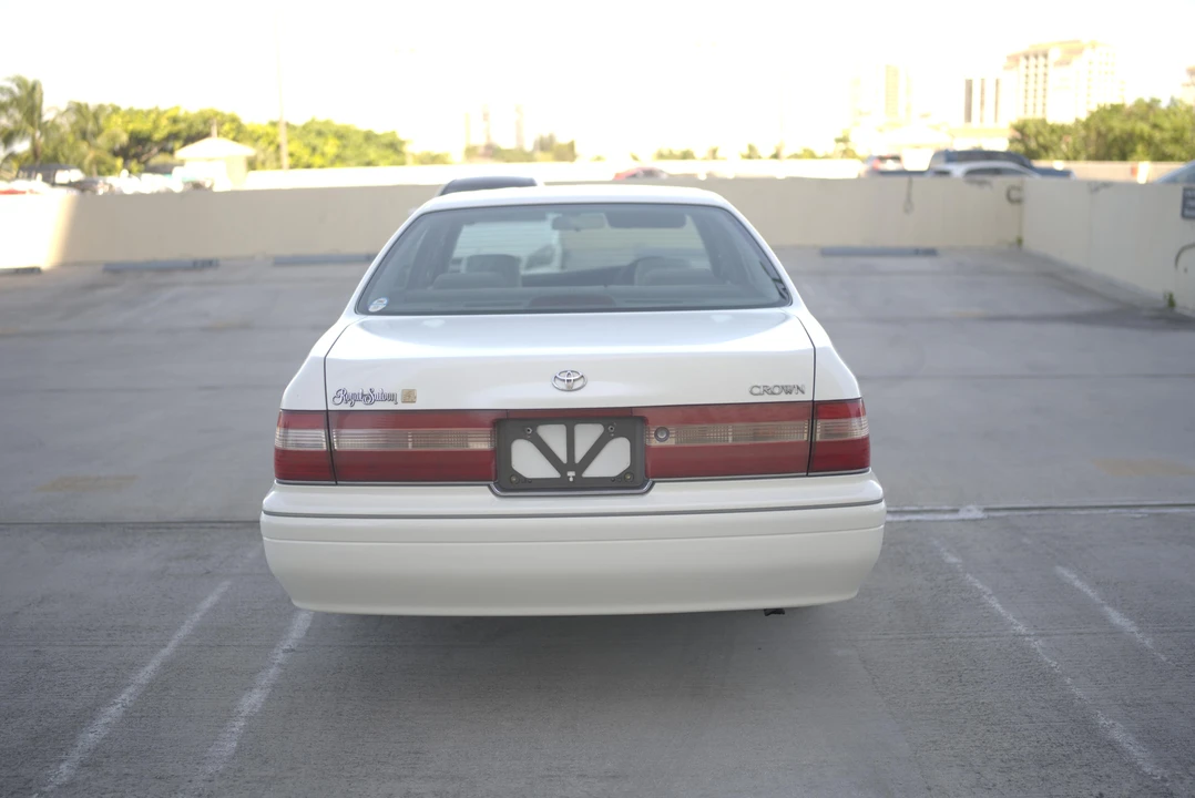 1997 Toyota Crown 10th Gen - Image 13 of 31