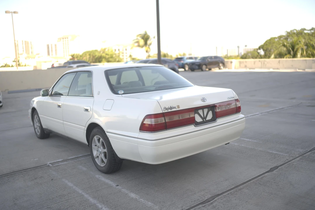 1997 Toyota Crown 10th Gen - Image 9 of 31