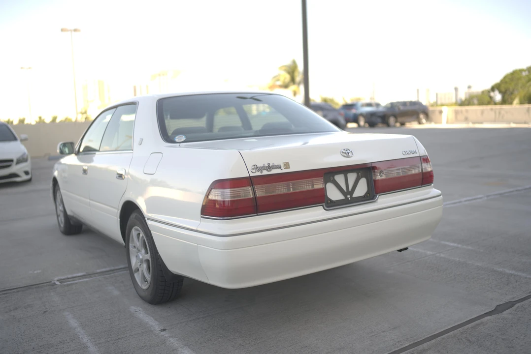 1997 Toyota Crown 10th Gen - Image 10 of 31