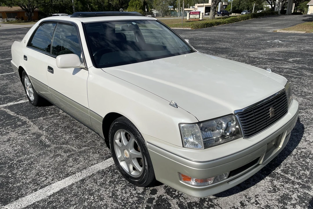1997 Toyota Crown 10th Gen - Image 2 of 31