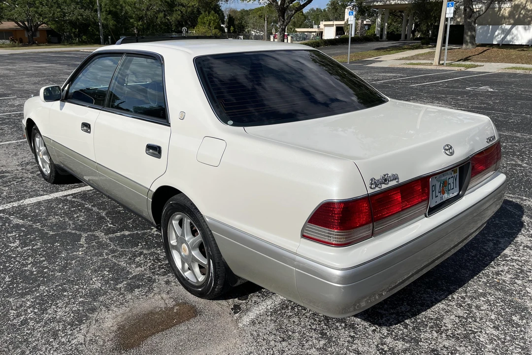 1997 Toyota Crown 10th Gen - Image 4 of 31