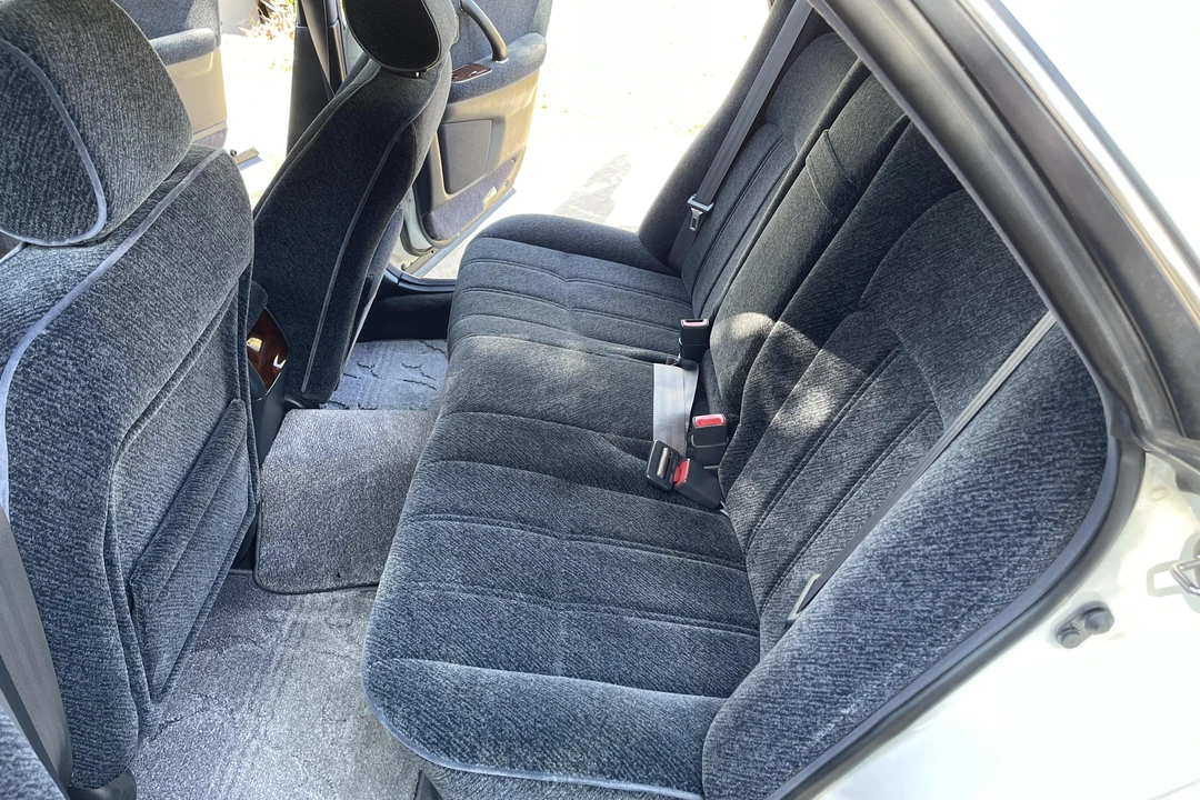 1997 Toyota Crown 10th Gen - Image 23 of 31