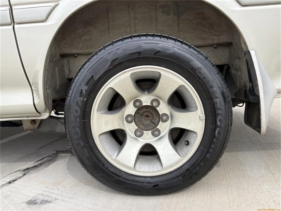 1997 Toyota - Image 29 of 31