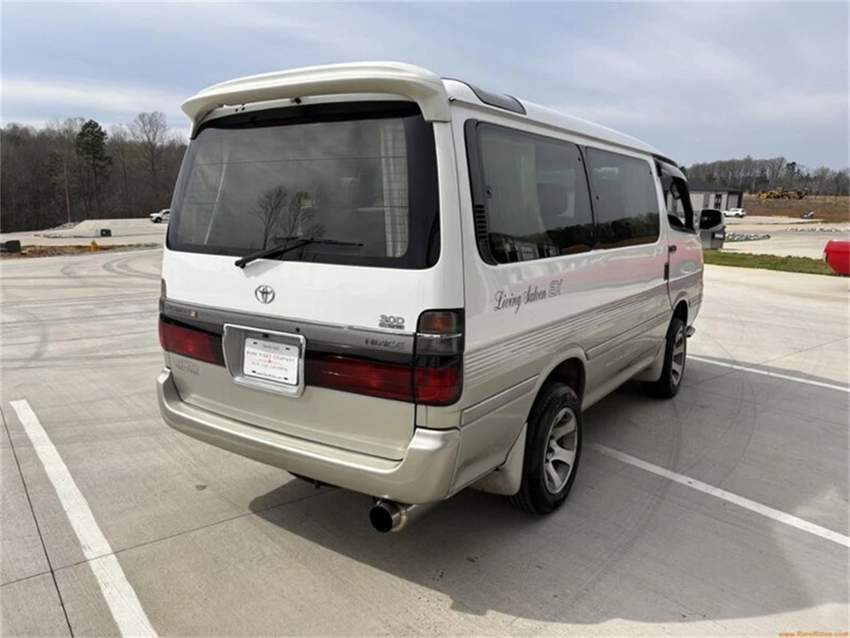 1997 Toyota - Image 4 of 31