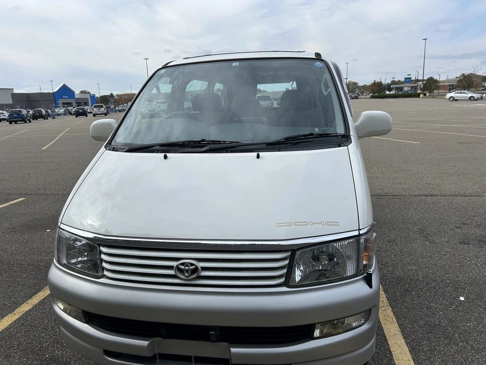 1997 Toyota HiAce 4th Gen - Image 3 of 31