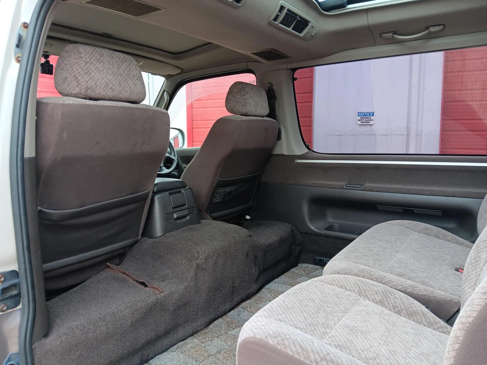1997 Toyota HiAce 4th Gen - Image 31 of 31