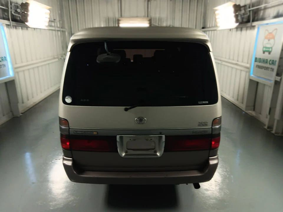 1997 Toyota HiAce 4th Gen - Image 11 of 31