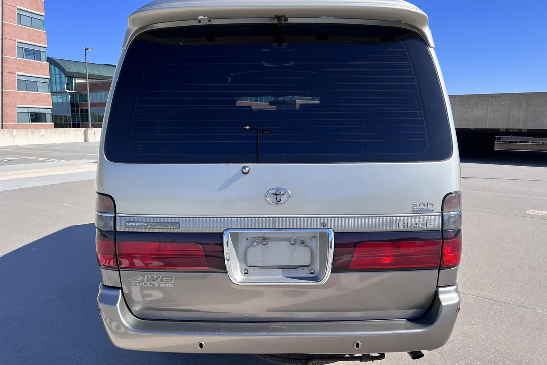1997 Toyota HiAce 4th Gen - Image 5 of 8