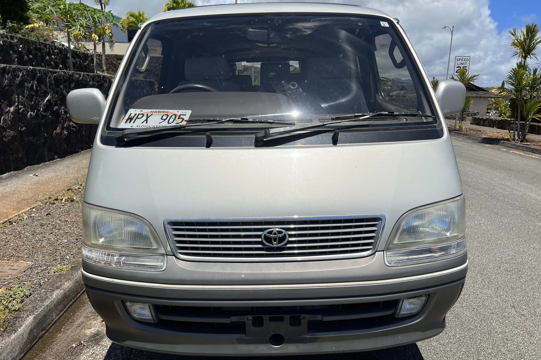 1997 Toyota HiAce 4th Gen - Image 2 of 31