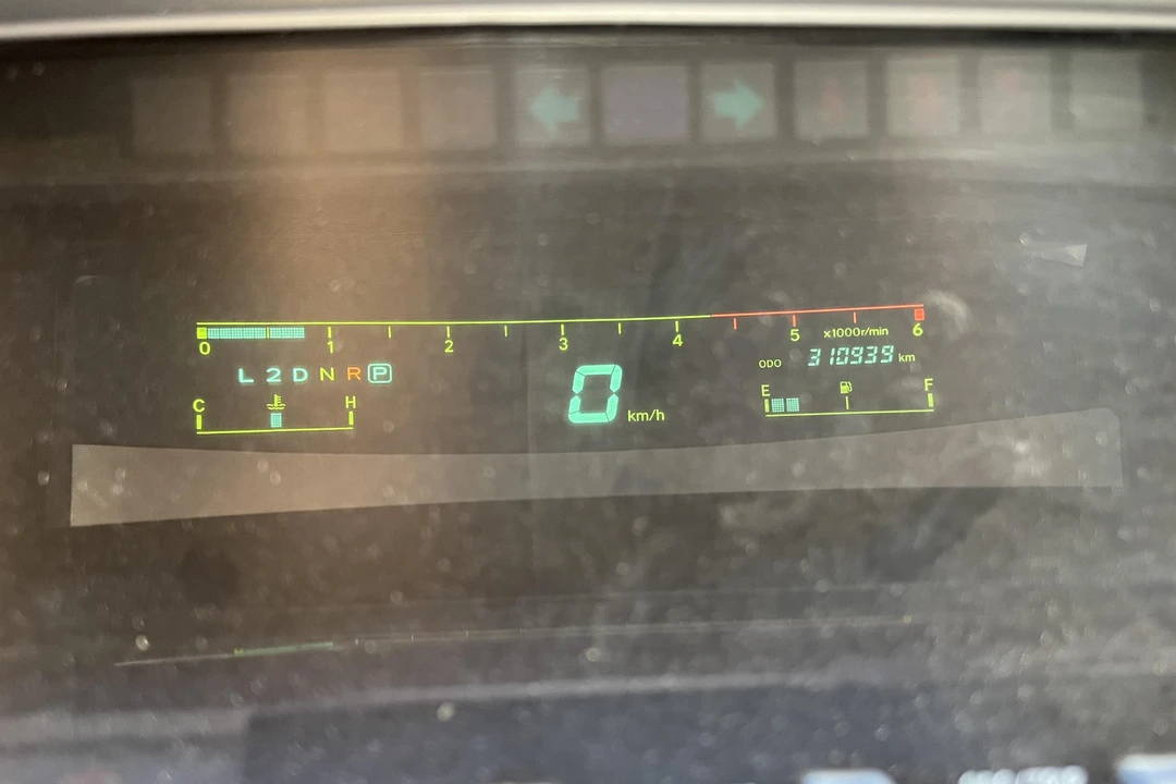 1997 Toyota HiAce 4th Gen - Image 29 of 31