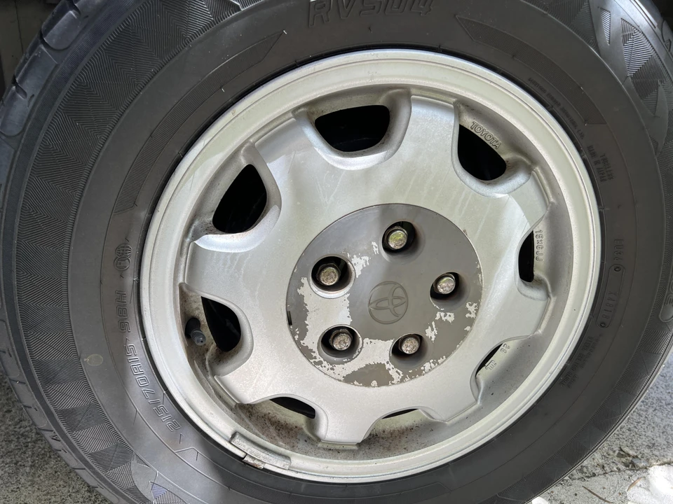 1997 Toyota HiAce 4th Gen - Image 25 of 31