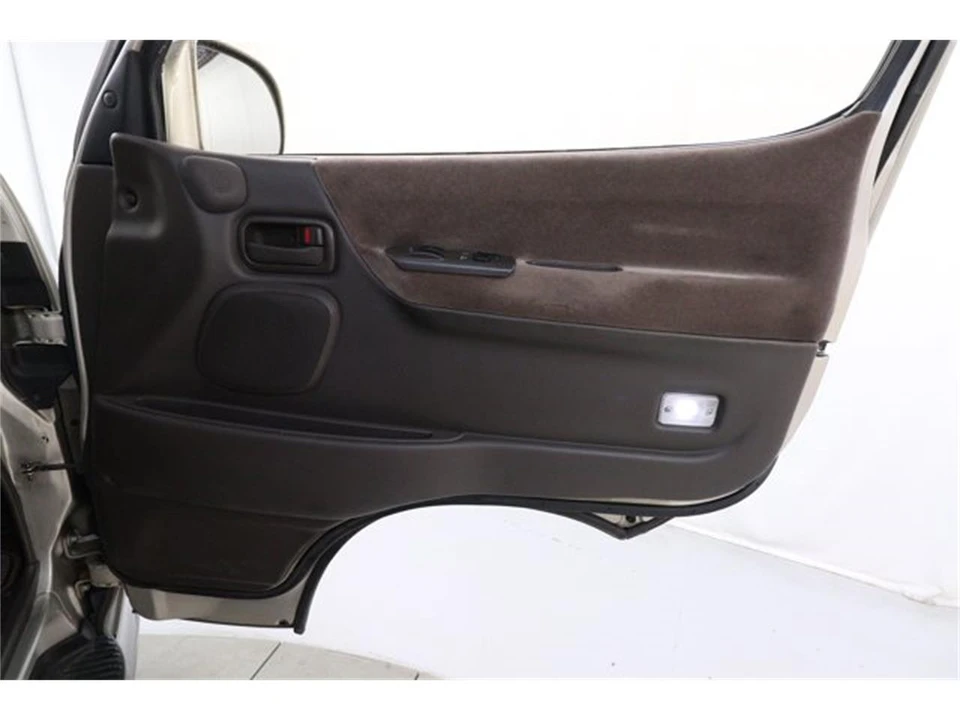 1997 Toyota HiAce 4th Gen - Image 21 of 31