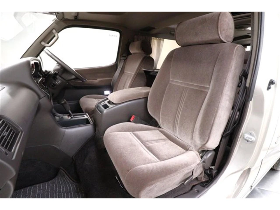 1997 Toyota HiAce 4th Gen - Image 17 of 31