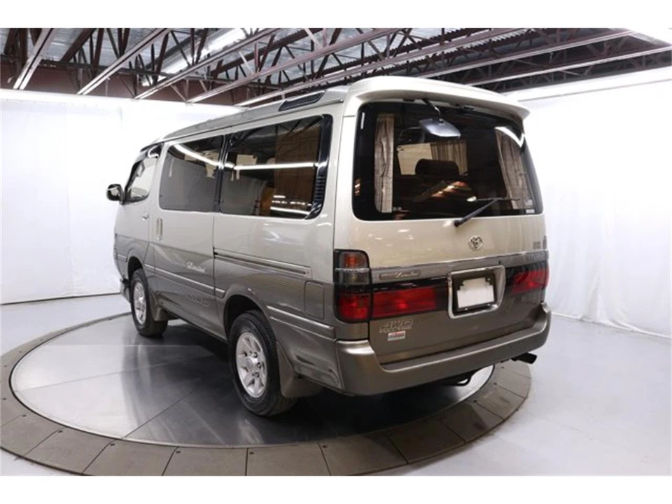 1997 Toyota HiAce 4th Gen - Image 5 of 31