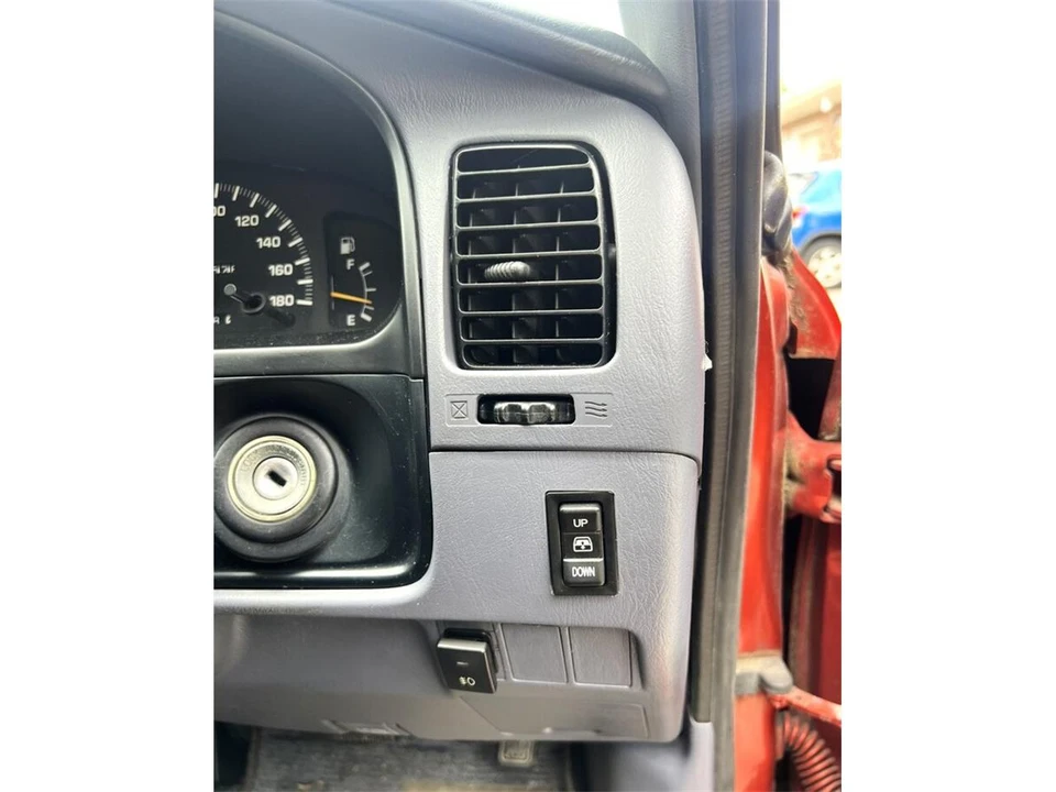 1997 Toyota Hilux 5th Gen - Image 27 of 31