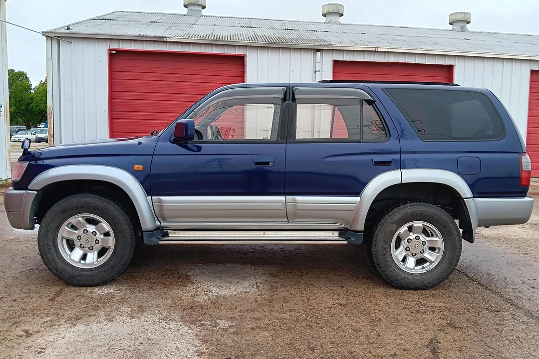 1997 Toyota Hilux 5th Gen - Image 3 of 31