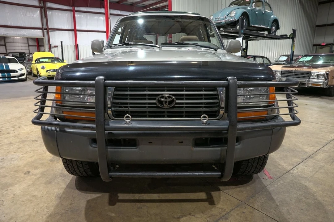 1997 Toyota J80 Land Cruiser - Image 13 of 31
