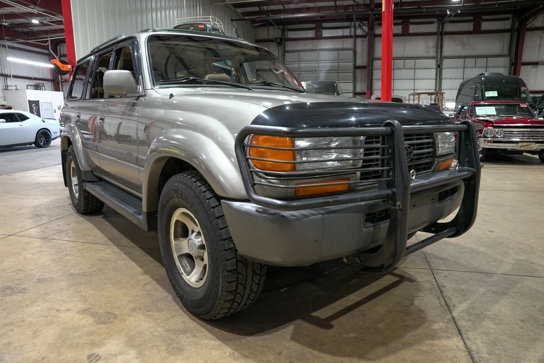 1997 Toyota J80 Land Cruiser - Image 12 of 31