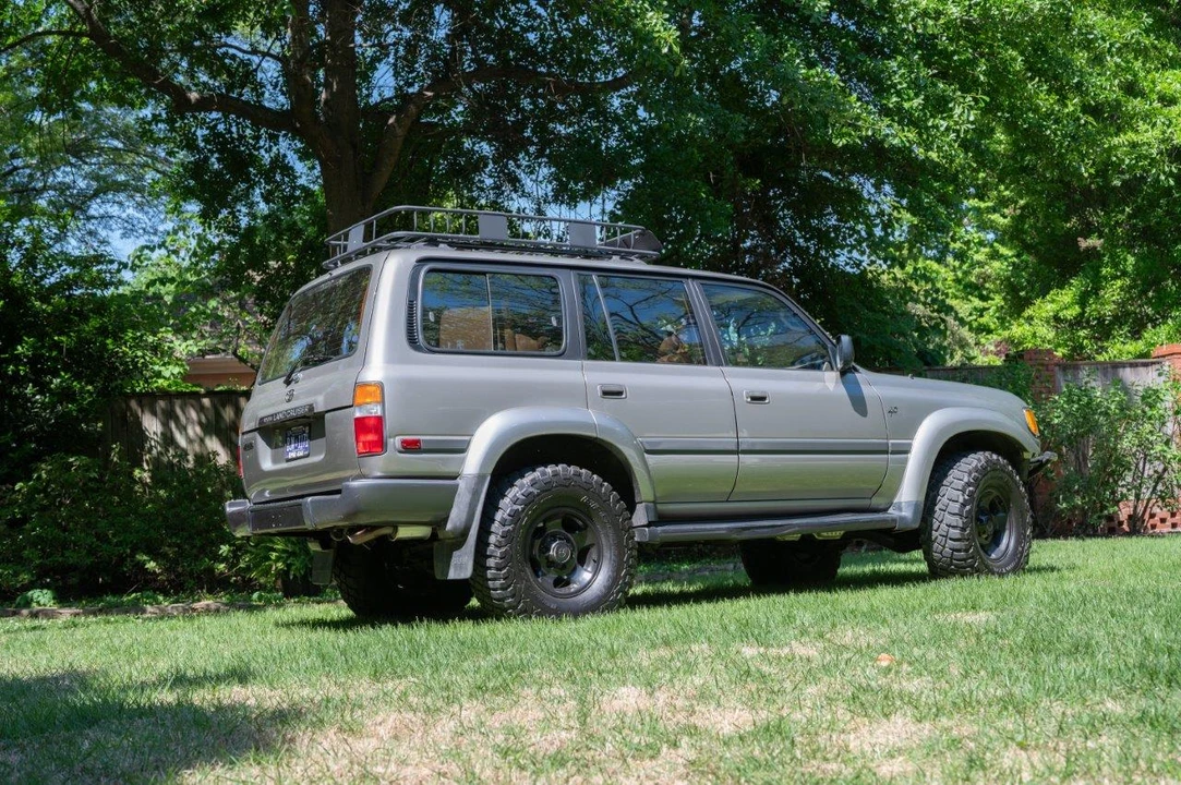 1997 Toyota J80 Land Cruiser - Image 9 of 31