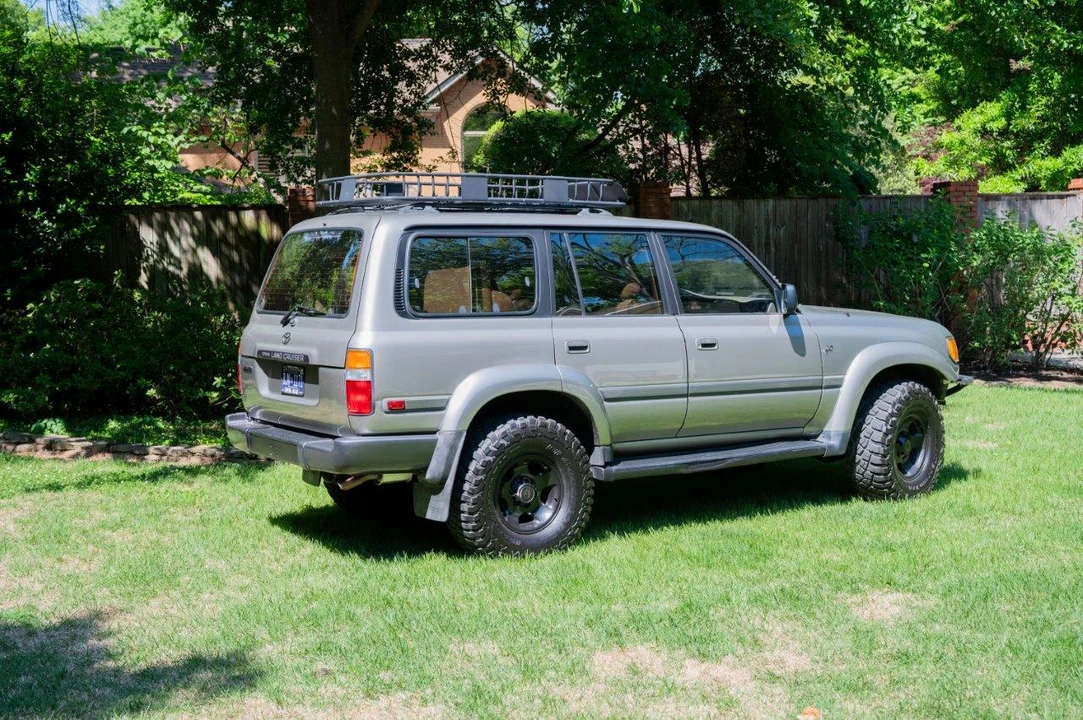 1997 Toyota J80 Land Cruiser - Image 10 of 31