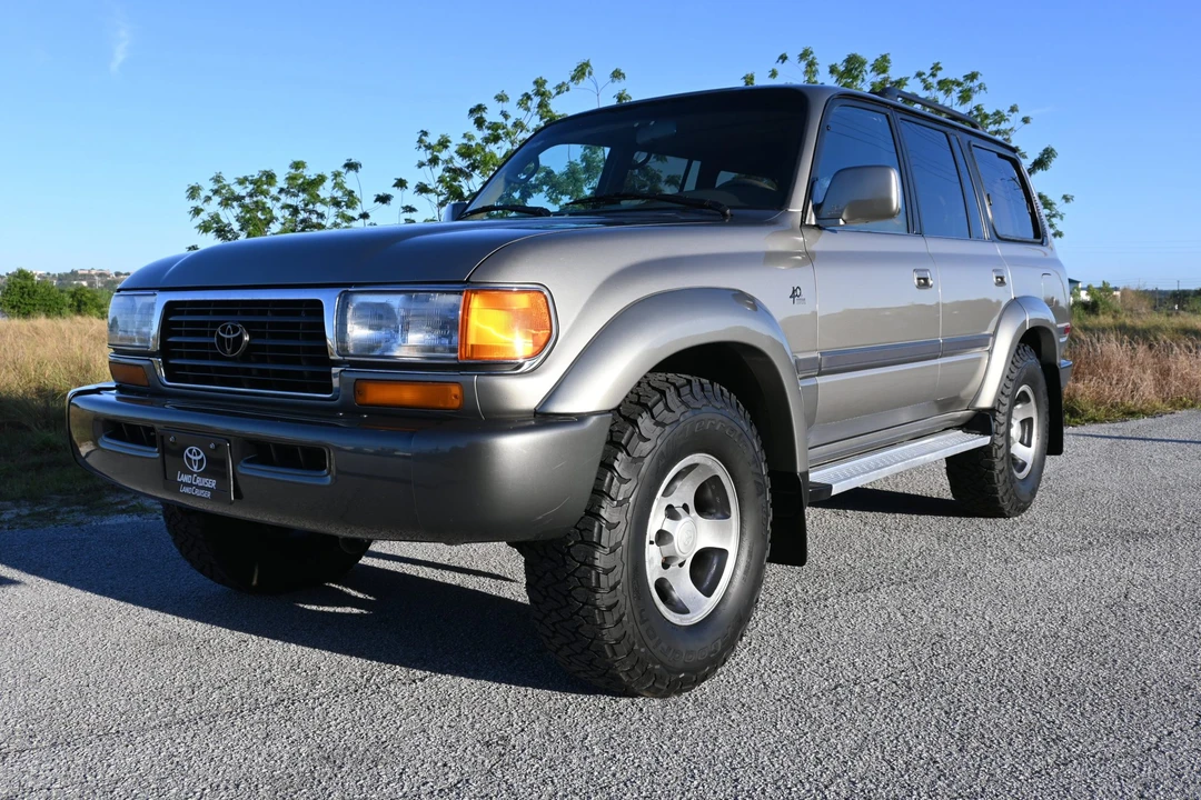 1997 Toyota J80 Land Cruiser - Image 12 of 31