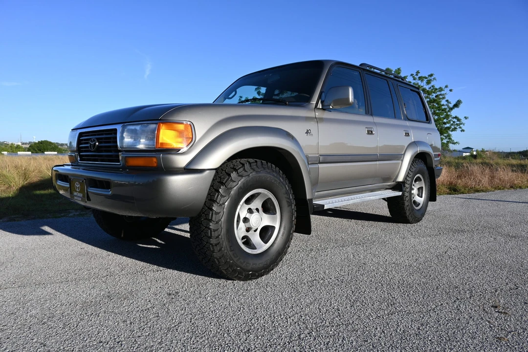 1997 Toyota J80 Land Cruiser - Image 16 of 31