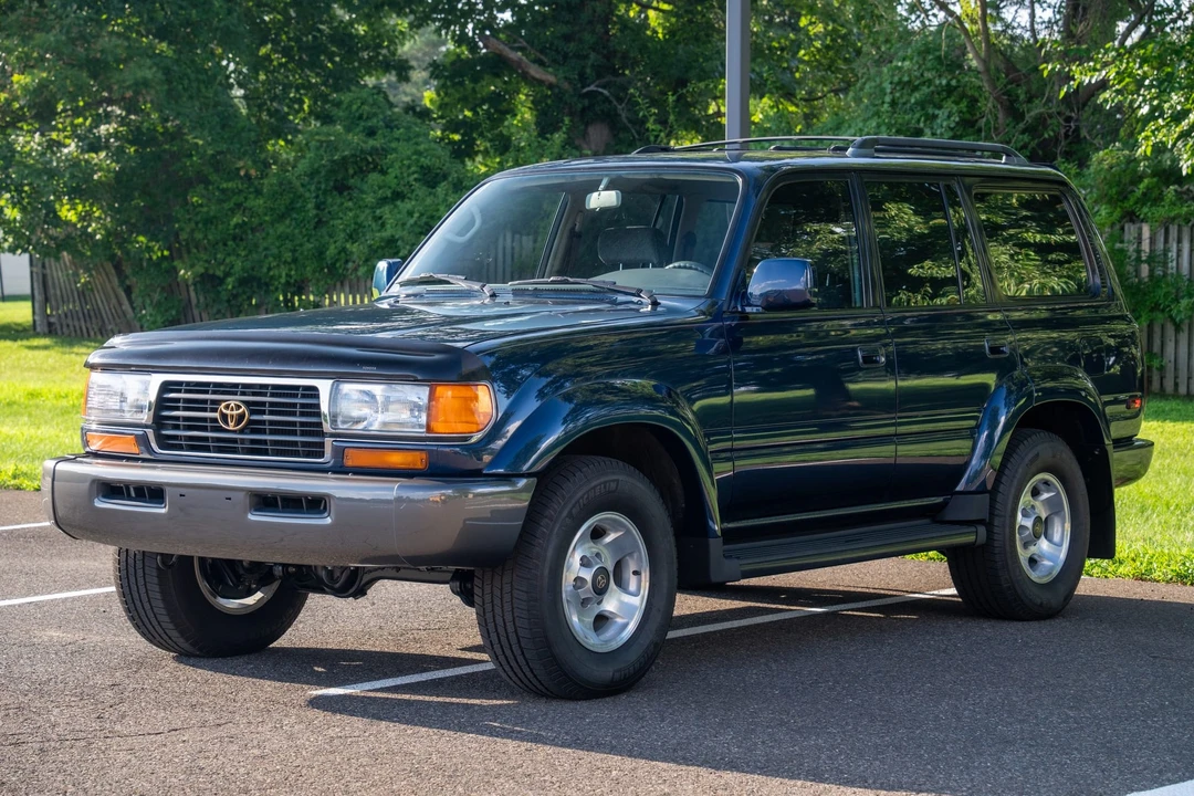 1997 Toyota J80 Land Cruiser - Image 2 of 31