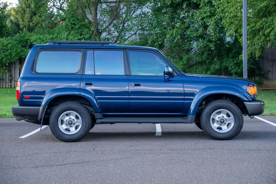 1997 Toyota J80 Land Cruiser - Image 8 of 31