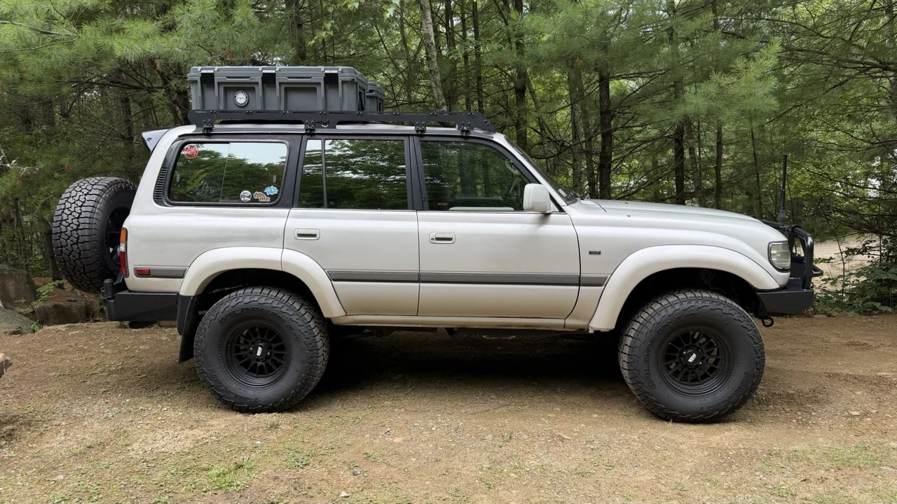 1997 Toyota J70 Land Cruiser - Image 8 of 24