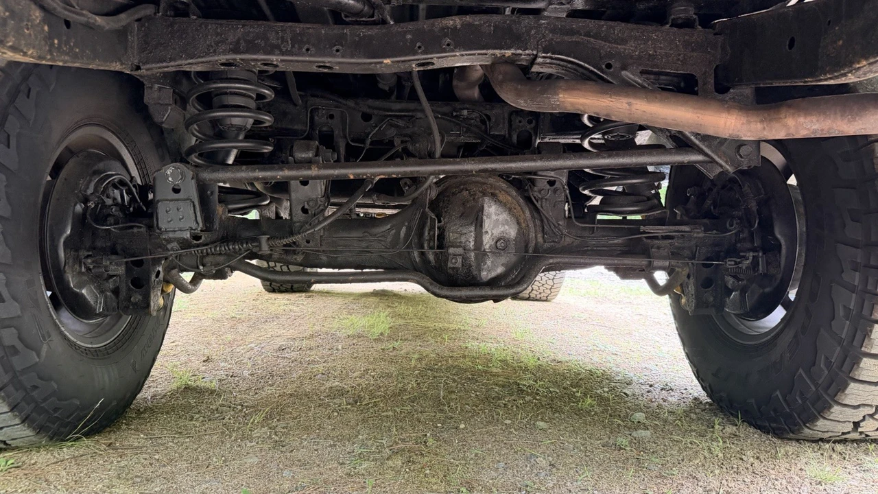 1997 Toyota J70 Land Cruiser - Image 5 of 24