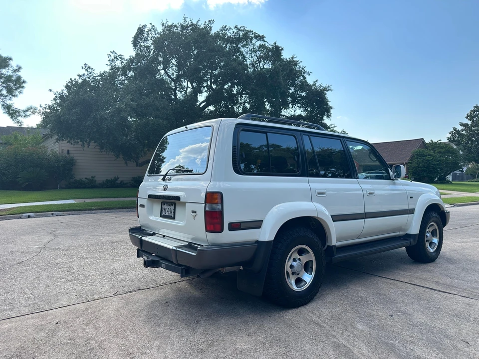 1997 Toyota J80 Land Cruiser - Image 13 of 31