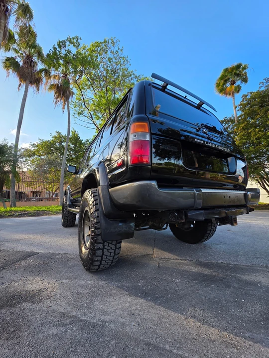 1997 Toyota J80 Land Cruiser - Image 14 of 31