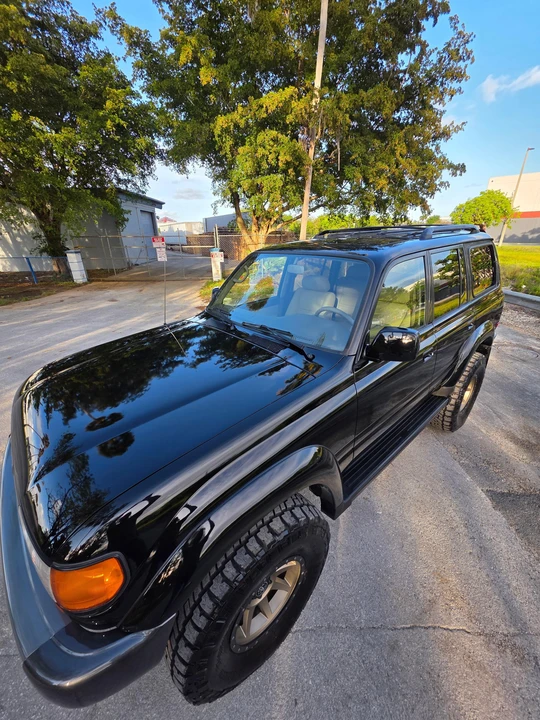 1997 Toyota J80 Land Cruiser - Image 13 of 31