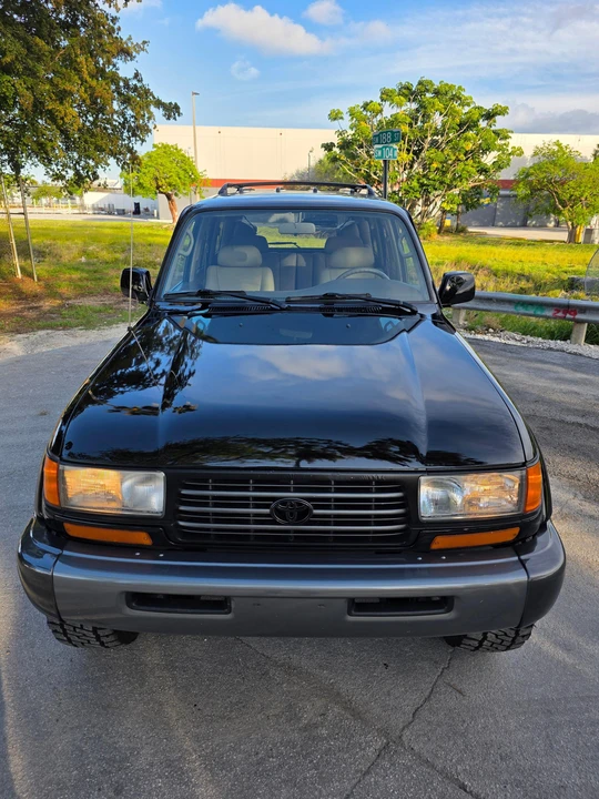 1997 Toyota J80 Land Cruiser - Image 9 of 31