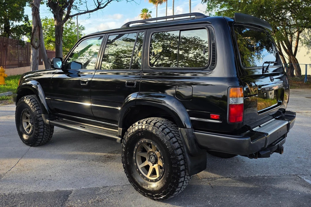 1997 Toyota J80 Land Cruiser - Image 6 of 31