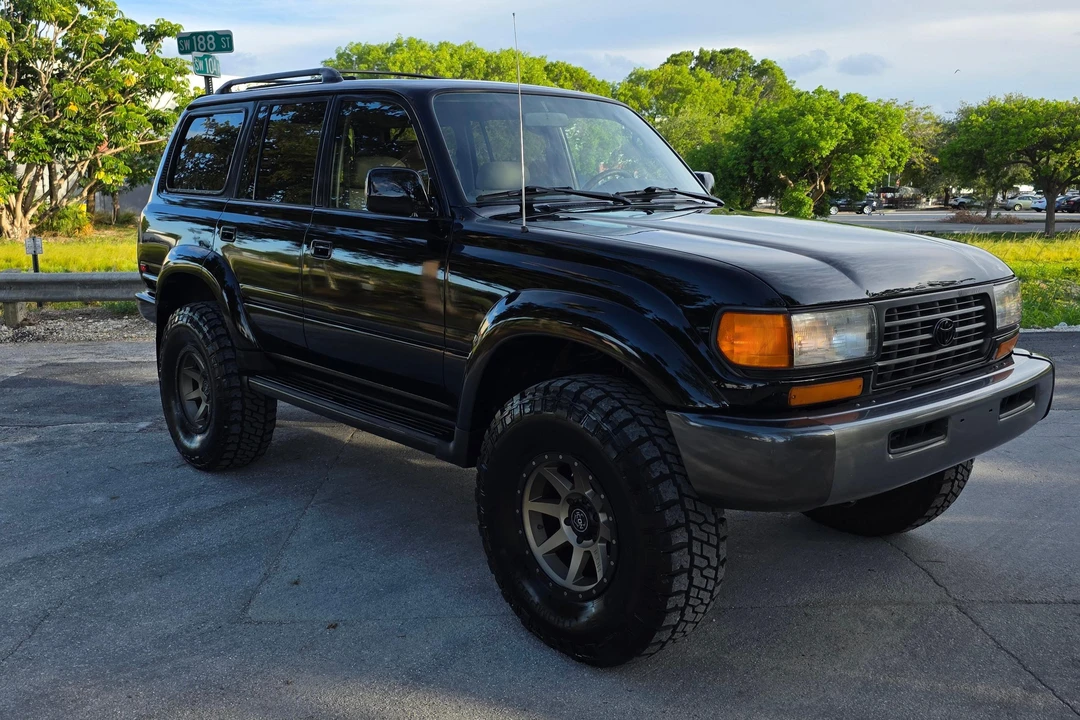 1997 Toyota J80 Land Cruiser - Image 8 of 31