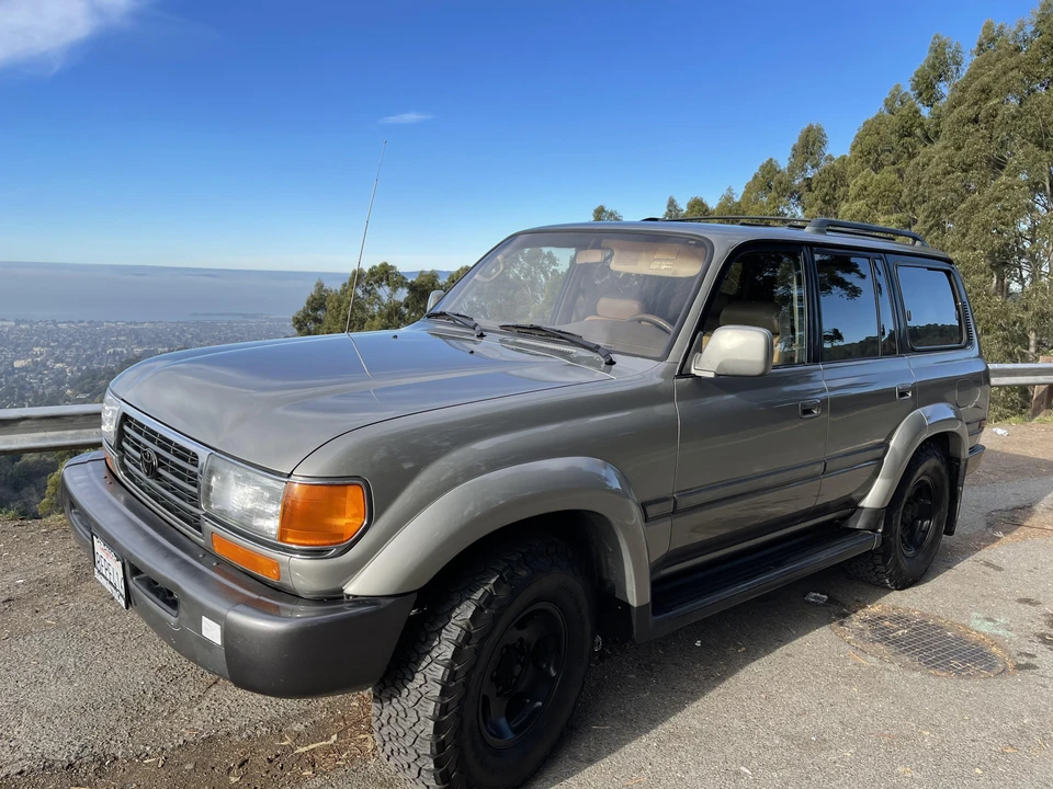 1997 Toyota J80 Land Cruiser - Image 10 of 31