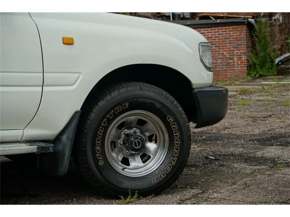 1997 Toyota J80 Land Cruiser - Image 6 of 29