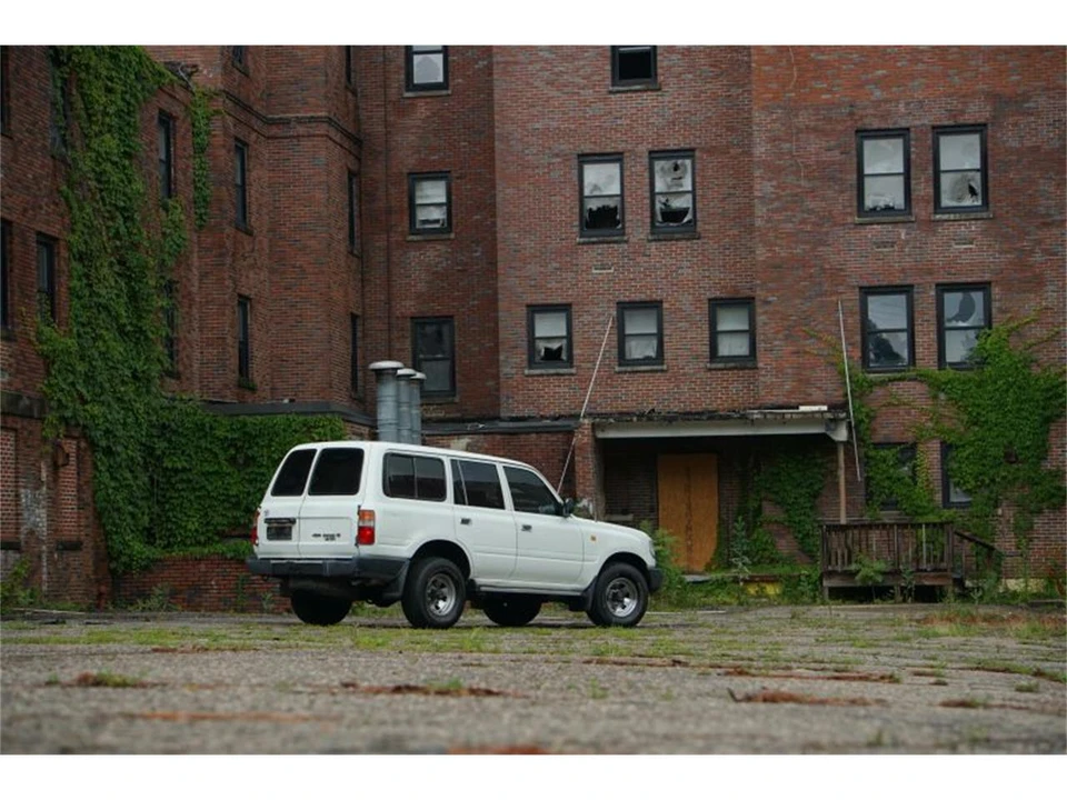 1997 Toyota J80 Land Cruiser - Image 2 of 29