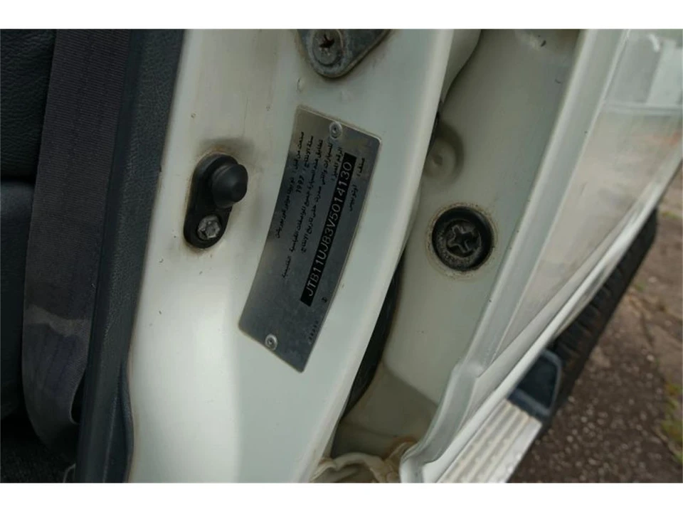 1997 Toyota J80 Land Cruiser - Image 23 of 29