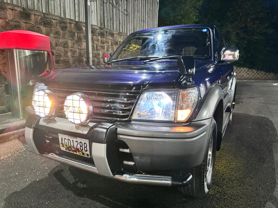 1997 Toyota J90 Land Cruiser Prado - Image 10 of 31