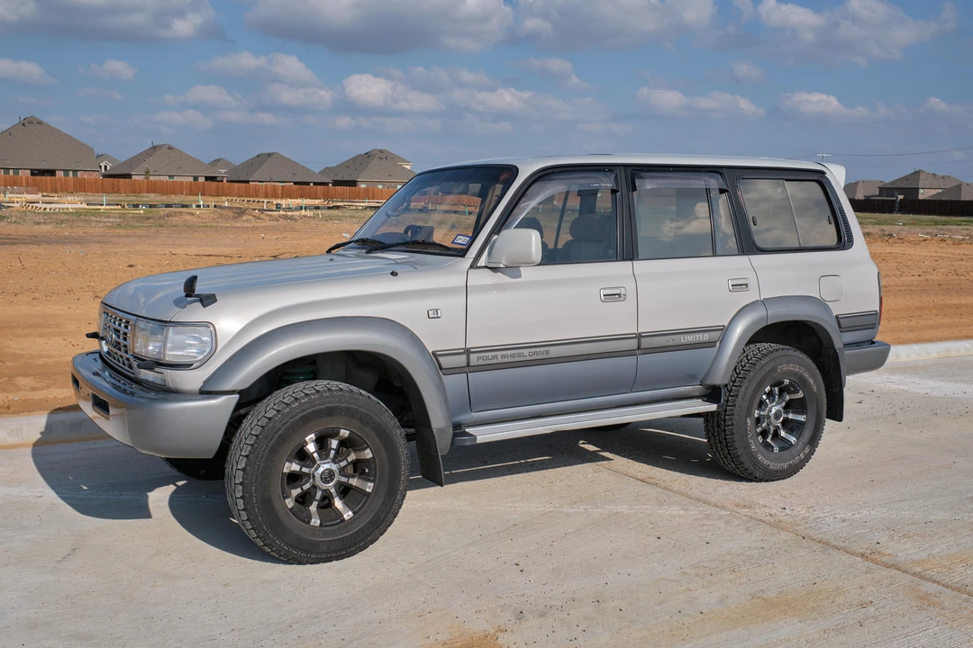 1997 Toyota J80 Land Cruiser - Image 16 of 31