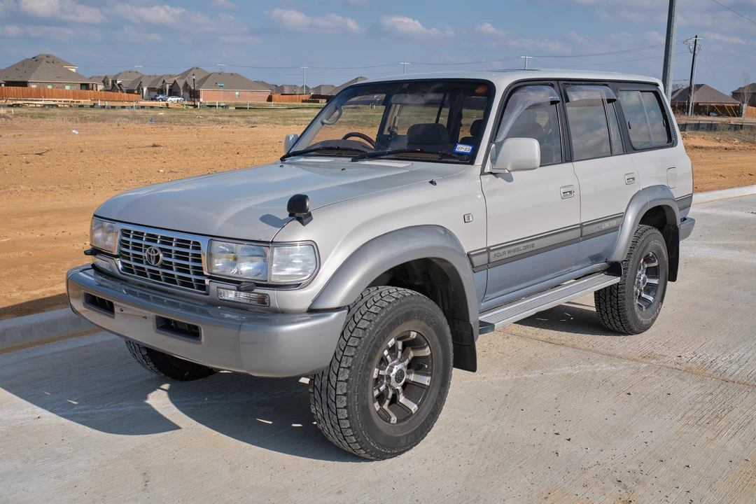 1997 Toyota J80 Land Cruiser - Image 14 of 31