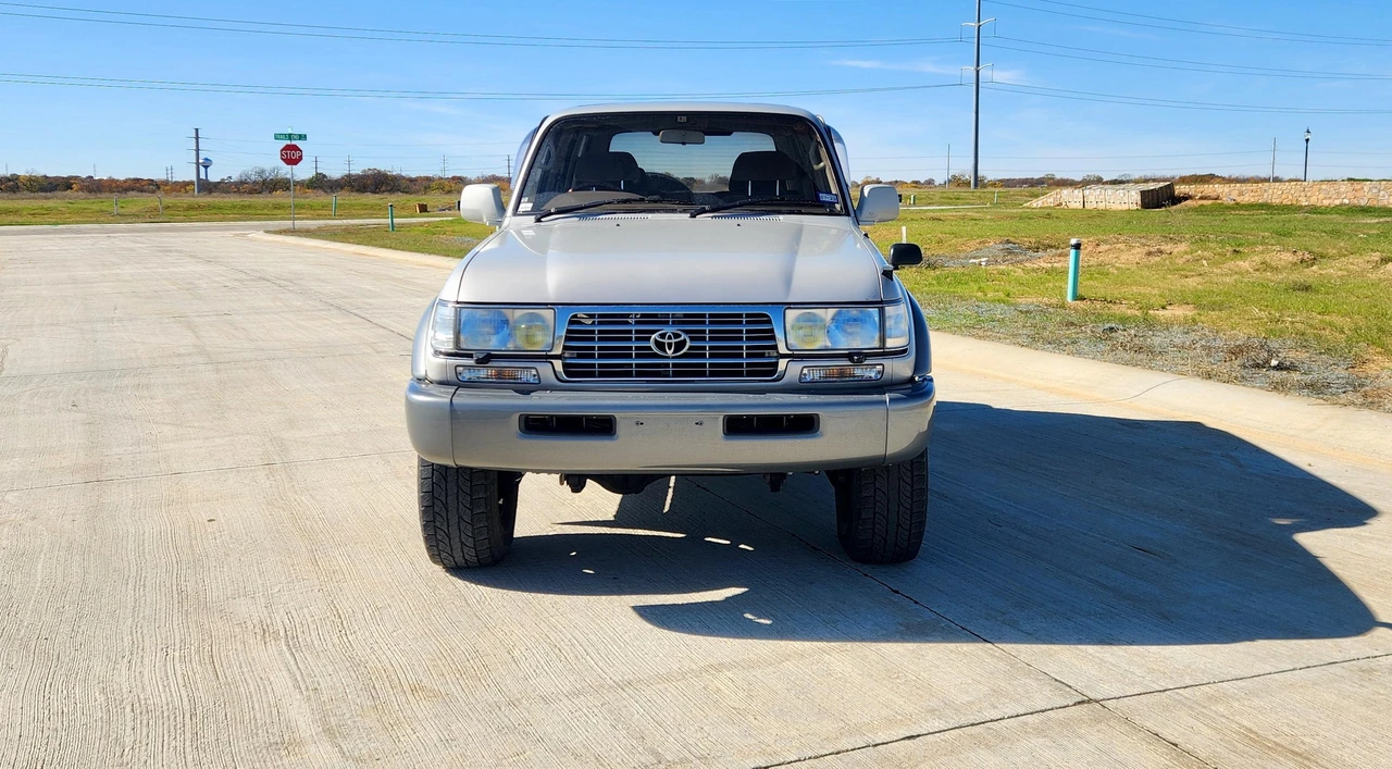 1997 Toyota J80 Land Cruiser - Image 7 of 31