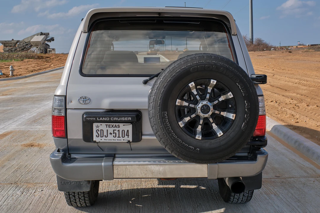 1997 Toyota J80 Land Cruiser - Image 5 of 31