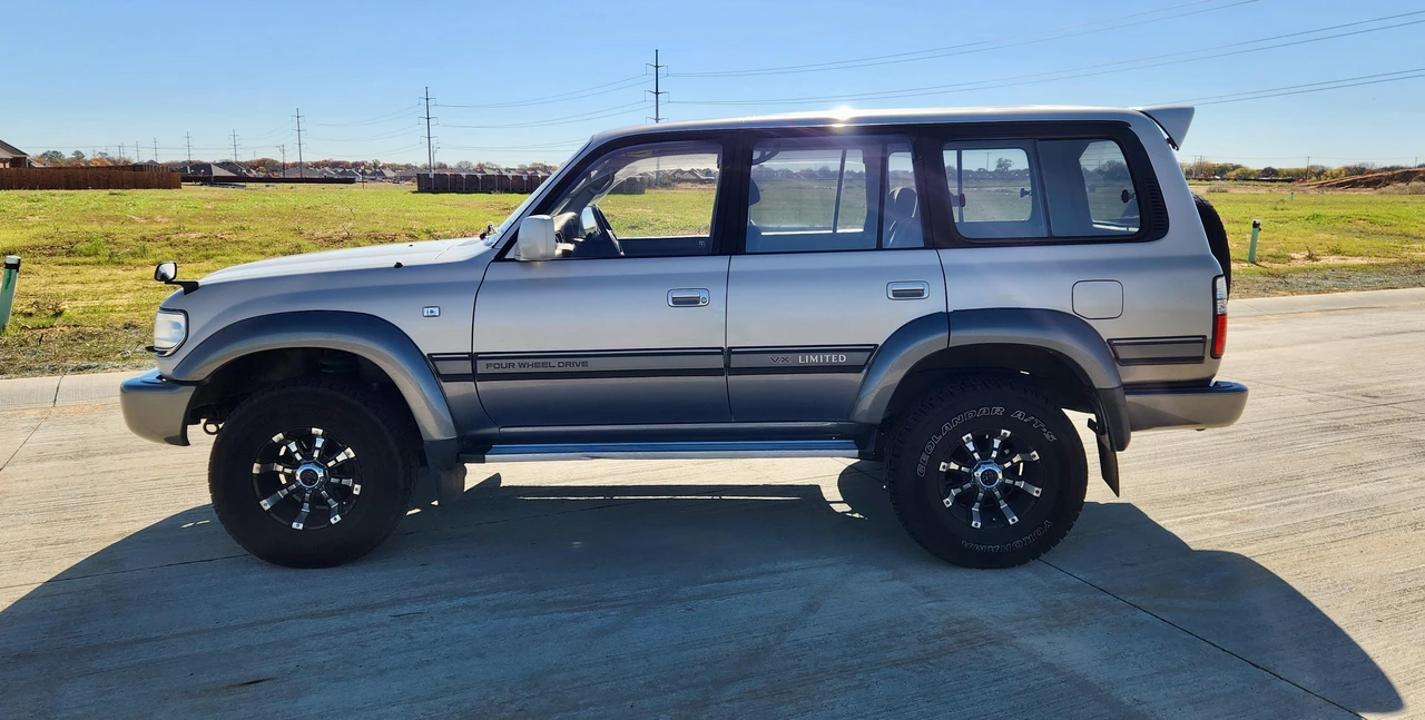 1997 Toyota J80 Land Cruiser - Image 19 of 31