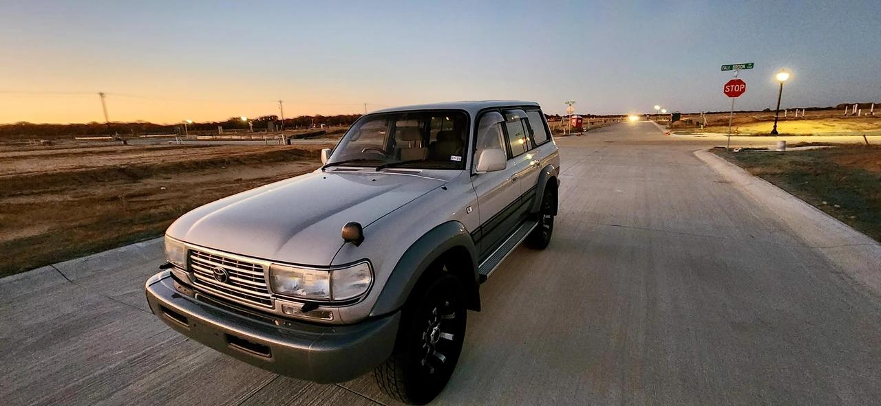 1997 Toyota J80 Land Cruiser - Image 10 of 31