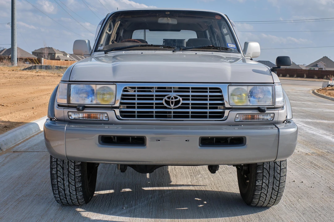 1997 Toyota J80 Land Cruiser - Image 2 of 31