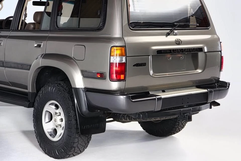 1997 Toyota J80 Land Cruiser - Image 9 of 20